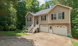 Pre-foreclosure Listing in QUEENSBURY WALK ACWORTH, GA 30102