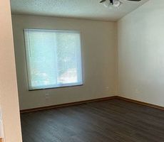Pre-foreclosure in  52ND ST West Des Moines, IA 50265