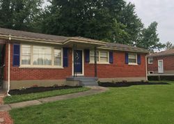 Pre-foreclosure in  FERNVIEW DR Louisville, KY 40291