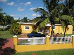 Pre-foreclosure in  SW 62ND ST Miami, FL 33173