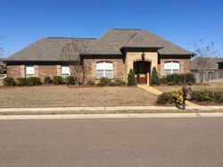 Pre-foreclosure Listing in HUNTINGTON HOLW BRANDON, MS 39047