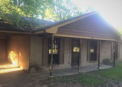 Pre-foreclosure in  FIRST AVE Jackson, MS 39209