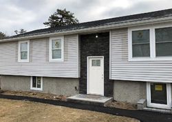 Pre-foreclosure Listing in CHESTNUT ST WYANDANCH, NY 11798