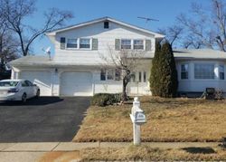 Pre-foreclosure in  ZALESKI DR Sayreville, NJ 08872