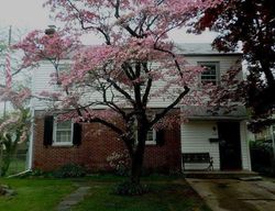 Pre-foreclosure in  HUFF AVE Trenton, NJ 08618