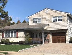 Pre-foreclosure in  WICK DR Fords, NJ 08863