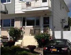 Pre-foreclosure in  MAYBERRY PROMENADE Staten Island, NY 10312