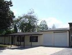Pre-foreclosure in  E COVE DR Tavares, FL 32778