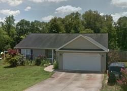 Pre-foreclosure in  HEATHERBROOK DR Lyman, SC 29365