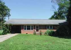Pre-foreclosure in  JANULIS ST Spartanburg, SC 29301