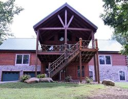 Pre-foreclosure in  WIND SONG DR Crossville, TN 38555