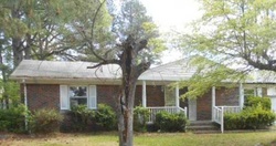 Pre-foreclosure in  SHERMAN DR Chesapeake, VA 23320