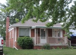 Pre-foreclosure Listing in 16TH ST WYANDOTTE, MI 48192