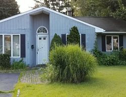 Pre-foreclosure in  OCEAN AVE Bay Shore, NY 11706
