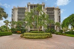 Pre-foreclosure in  BRIDGEWOOD DR Boca Raton, FL 33434