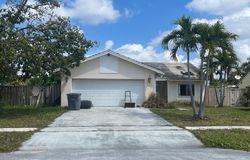 Pre-foreclosure in  COUNTRY FAIR CIR Boynton Beach, FL 33437