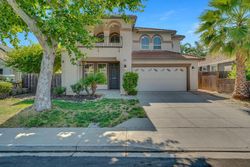 Pre-foreclosure in  WARHOL WAY Oakley, CA 94561