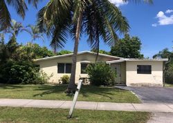 Pre-foreclosure in  NW 42ND AVE Fort Lauderdale, FL 33319