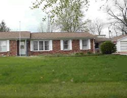 Pre-foreclosure in  E 2400 NORTH RD Danville, IL 61834