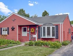 Pre-foreclosure in  N WILLIAM ST Mount Prospect, IL 60056