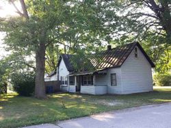 Pre-foreclosure Listing in N ELM ST FAIRMOUNT, IN 46928