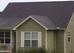 Pre-foreclosure in  W LAUREL RD London, KY 40741