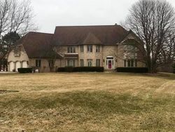 Pre-foreclosure Listing in S MUIRFIELD DR CRYSTAL LAKE, IL 60014