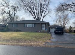  W Shore Dr, Mchenry IL