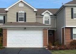 Pre-foreclosure Listing in LEGEND LN MCHENRY, IL 60050