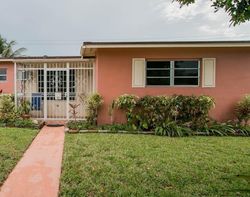  Nw 189th St, Miami FL