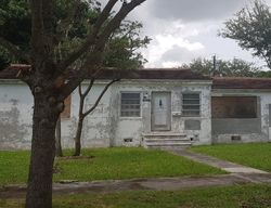 Pre-foreclosure in  NW 2ND PL Miami, FL 33150