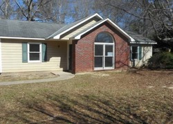 Pre-foreclosure Listing in LEE ROAD 885 PHENIX CITY, AL 36870