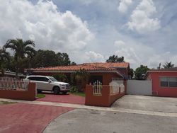 Pre-foreclosure Listing in E 42ND ST HIALEAH, FL 33013