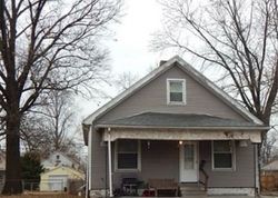 Pre-foreclosure in  E 24TH ST Granite City, IL 62040