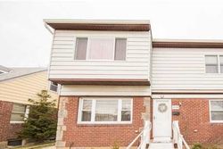 Pre-foreclosure Listing in EASTERN BLVD BALDWIN, NY 11510