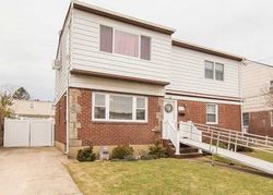 Pre-foreclosure Listing in EASTERN BLVD BALDWIN, NY 11510