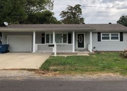 Pre-foreclosure Listing in N KIMBERLIN ST TROY, IL 62294