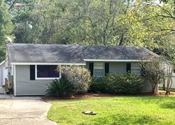 Pre-foreclosure in  MAPLEWOOD DR Slidell, LA 70460