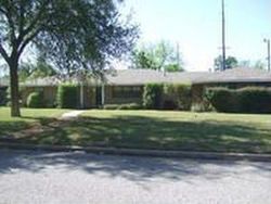 Pre-foreclosure in  GORDON ST Vernon, TX 76384