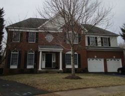 Pre-foreclosure Listing in HORSEPEN WOODS LN HERNDON, VA 20171