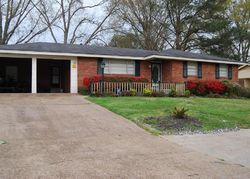 Pre-foreclosure Listing in COTTAGE DR NATCHEZ, MS 39120