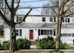 Pre-foreclosure Listing in REISS AVE MASSAPEQUA PARK, NY 11762