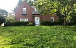 Pre-foreclosure in  PARKER DR Pittsburgh, PA 15216