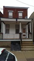 Pre-foreclosure in  LARCHWOOD AVE Philadelphia, PA 19143