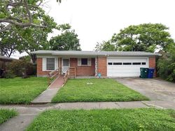 Pre-foreclosure in  TOTTON DR Corpus Christi, TX 78411