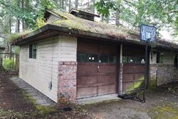 Pre-foreclosure in  SE 236TH ST Kent, WA 98042