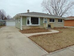 Pre-foreclosure Listing in S 18TH ST SHEBOYGAN, WI 53081