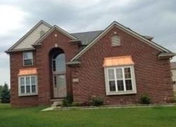  Basswood Cir, Belleville MI