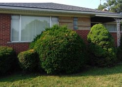 Pre-foreclosure Listing in VERONICA AVE EASTPOINTE, MI 48021