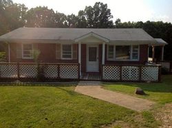 Pre-foreclosure Listing in W JAMES ANDERSON HWY BUCKINGHAM, VA 23921